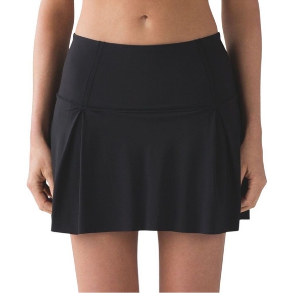 lululemon athletica Dresses & Skirts - Lululemon Lost In Pace Skirt Black Size 4